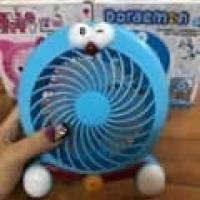 Quạt sạc cầm tay gấp gọn Doremon - Kitty