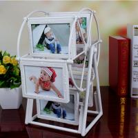Bộ khung 12 ảnh hình cối xay gió