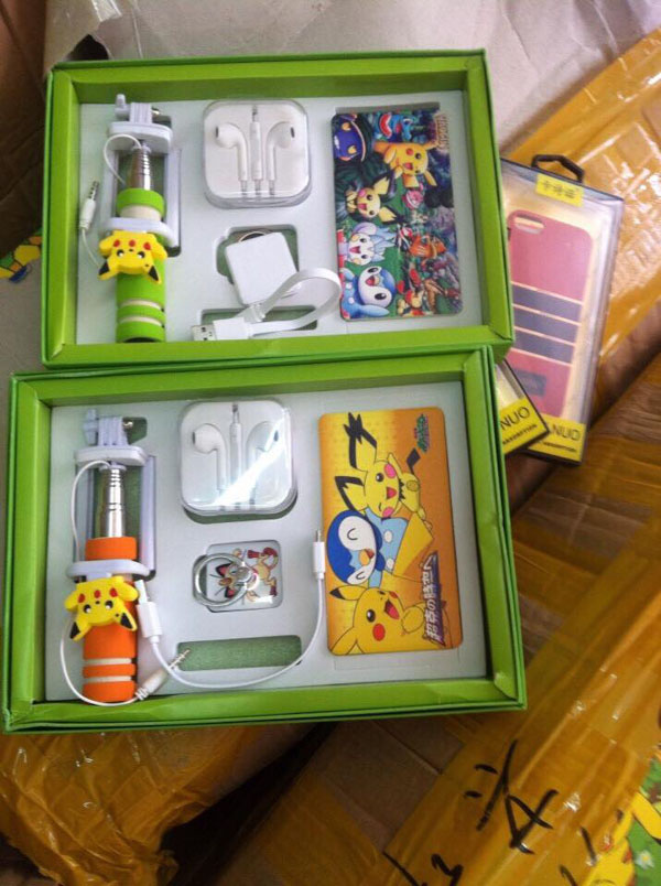 Bộ combo pin sạc dự phòng pokemon
