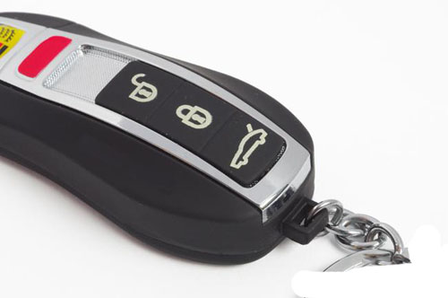 bat-lua-dien-sac-usb-hinh-porsche-cayenne-4