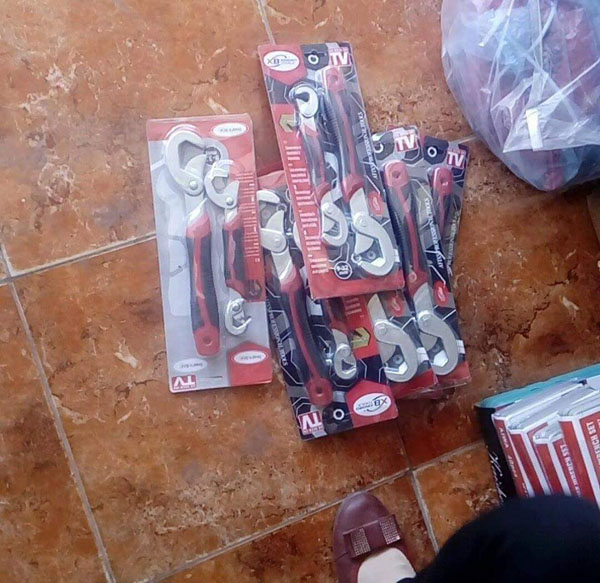 Bán sỉ bộ 2 cờ lê đa năng Snap n grip