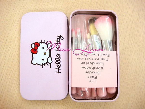 Bộ cọ trang điểm cá nhân 7 món Hello Kitty