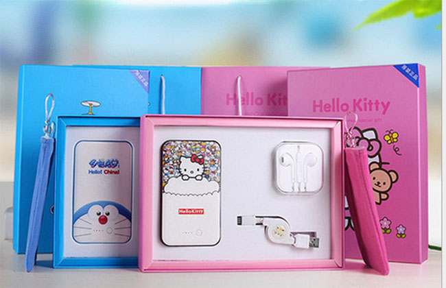 Bán sỉ bộ combo sạc dự phòng ,dây sạc , tai nghe đáng yêu