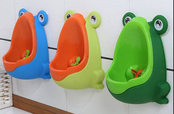 Bô tiểu mini gắn tường cho bé trai hình chú ếch