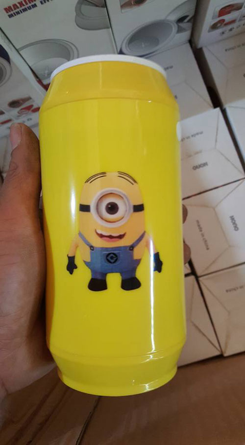 cốc pha cà phê tự động minion