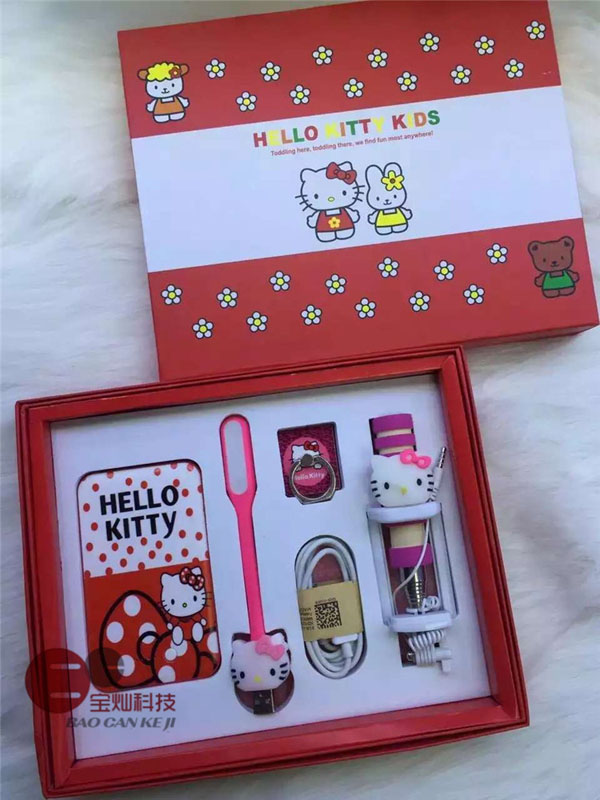 Bộ combo sạc dự phòng hello kitty