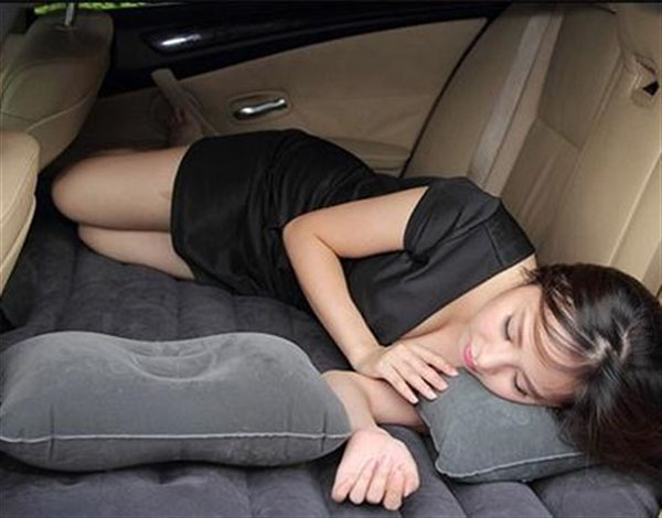Đệm hơi ô tô - Giường hơi tiện ích cho ô tô