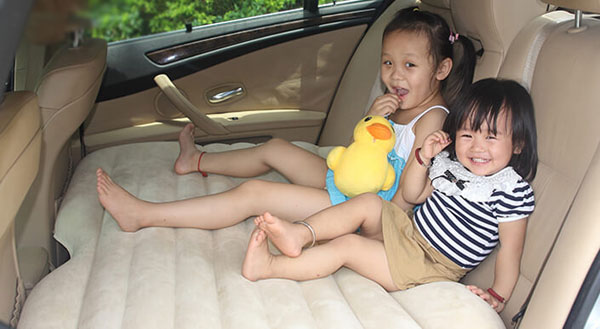 Đệm hơi ô tô - Giường hơi tiện ích cho ô tô