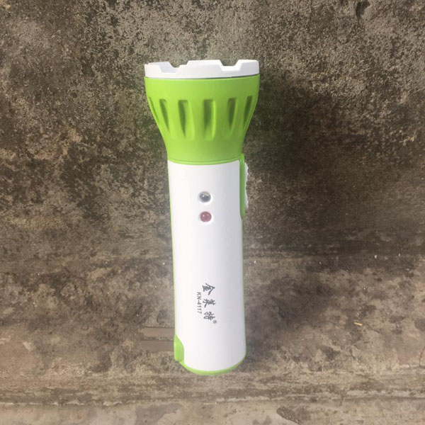 Đèn pin sạc 1 bóng siêu sáng Kennede KN-4117