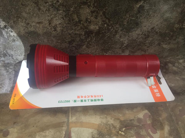 Đèn pin sạc siêu sáng Kennede KN-4151