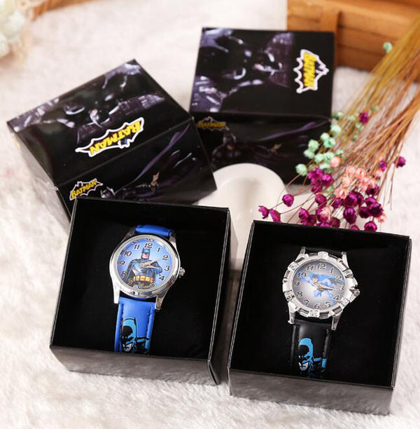 Đồng hồ hoạt hình cho bé