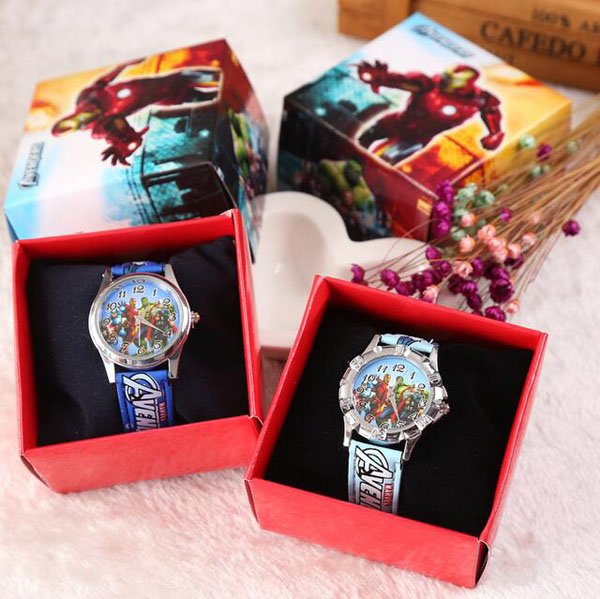 Đồng hồ hoạt hình cho bé