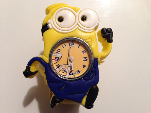 dong-ho-minion-cho-be-2