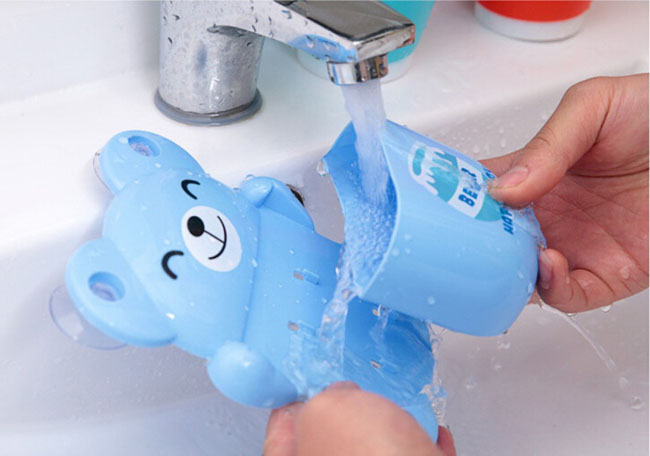 Bán buôn dụng cụ để bàn chải đánh răng hình chú gấu