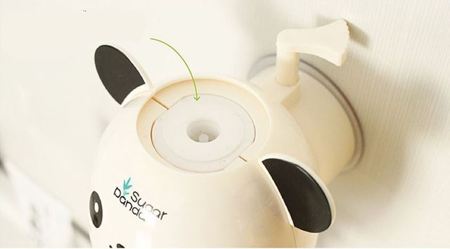 dụng cụ lấy kem đánh răng tự động hình thú giá rẻ