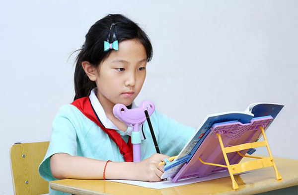 Giá đỡ chống cận thị , vẹo cột sống cho bé