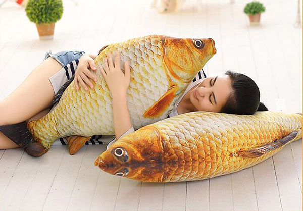 Gối ôm hình cá chép 3d độc đáo