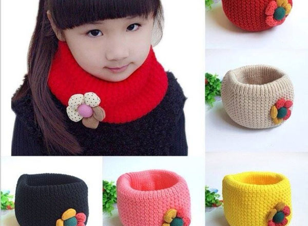 Khăn ống len hình hoa cho bé gái