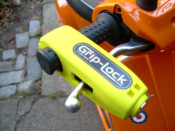 Khóa tay ga tay thắng Grip Lock