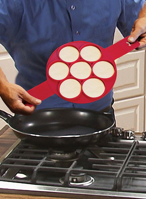 Khuôn làm bánh silicon tiện dụng cho nhà bếp