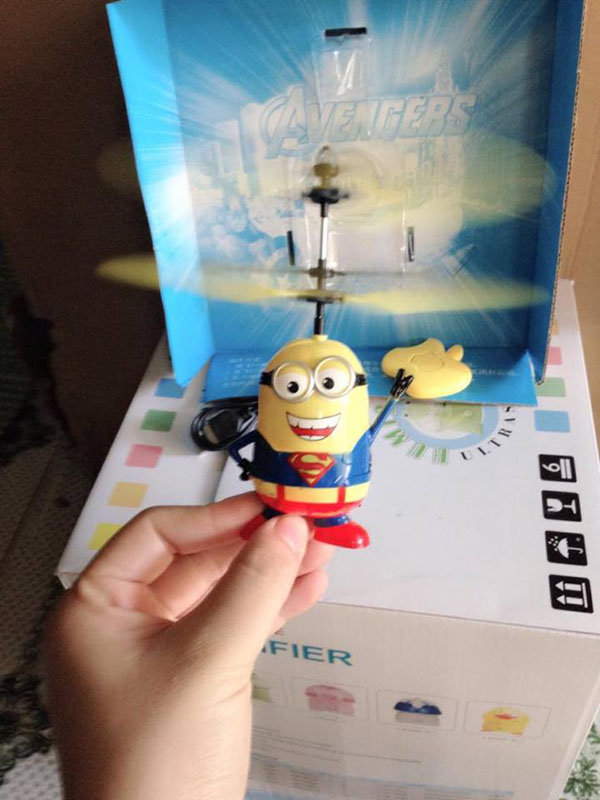 Máy báy điều khiển cảm ứng minion avengers