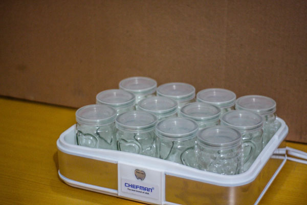 Bán buôn máy làm sữa chua Chefman 12 cốc thủy tinh