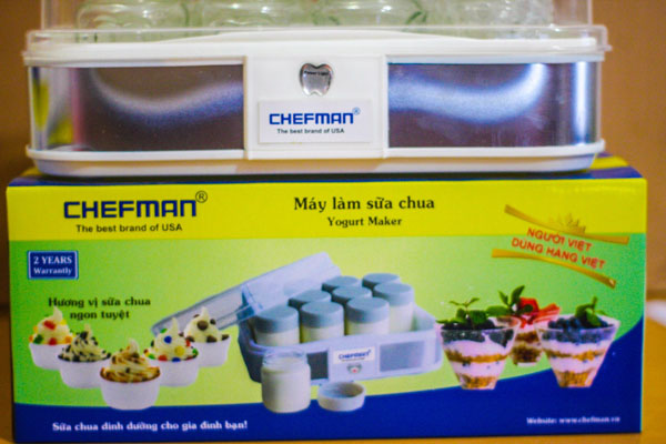 Bán sỉ máy làm sữa chua Chefman 12 cốc thủy tinh