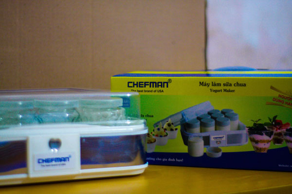 Bán sỉ máy làm sữa chua Chefman 12 cốc thủy tinh