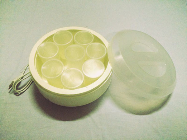 Bán sỉ máy làm sữa chua Siam 8 cốc nhựa