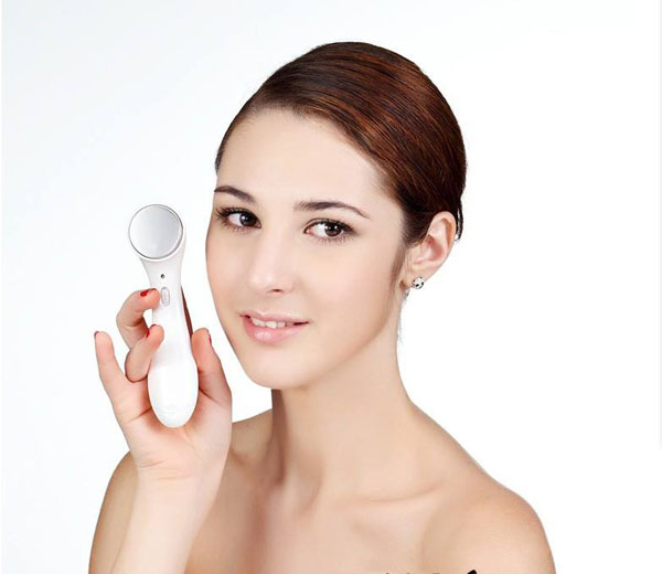 Bán buôn máy massage mặt DS-039