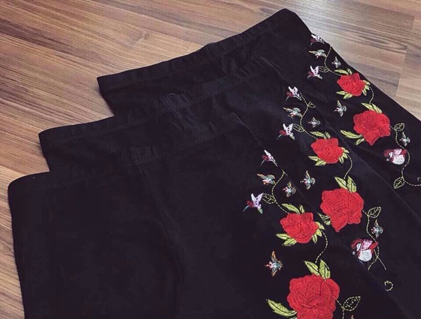Quần legging thêu hoa Topshop