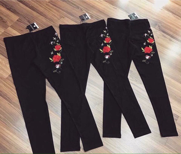 Quần legging thêu hoa Topshop