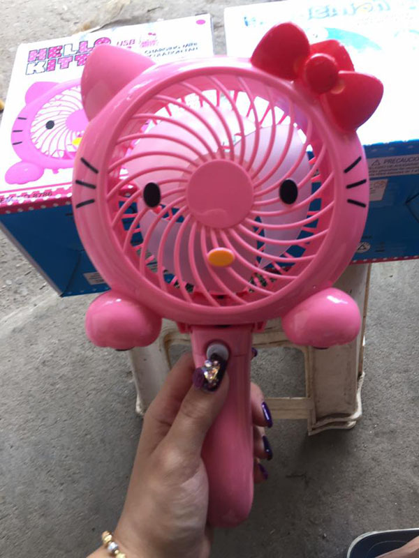 Quạt sạc cầm tay gấp gọn Doremon - Kitty