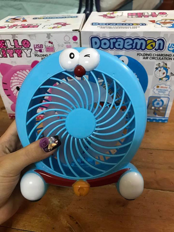 Quạt sạc cầm tay gấp gọn Doremon - Kitty
