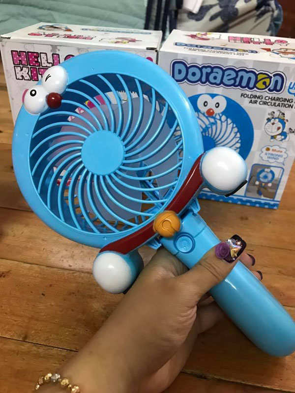 Quạt sạc cầm tay gấp gọn Doremon - Kitty