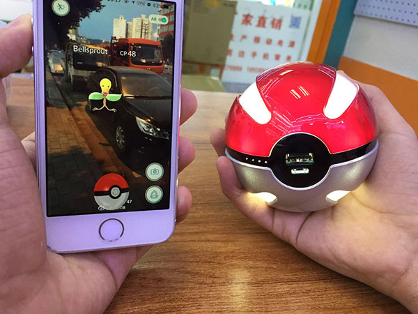 Sạc dự phòng power bank pokemon go 10000 mAh