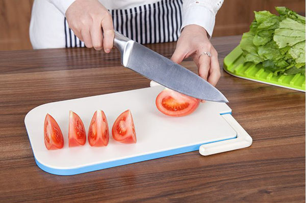 Thớt có chân kiêm mặt úp bát