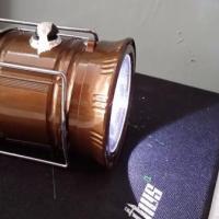 Đèn tích điện năng lượng mặt trời