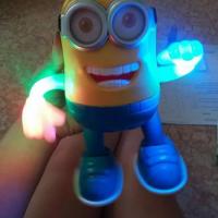 Đồ chơi Minion biết nhảy, biết hát