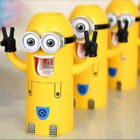Dụng cụ lấy kem đánh răng minion ngộ nghĩnh