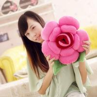 Gối ôm hình hoa hồng độc đáo